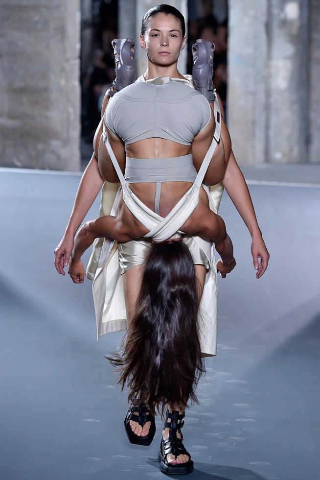 RickOwens-Verao_RTW16_Paris-15