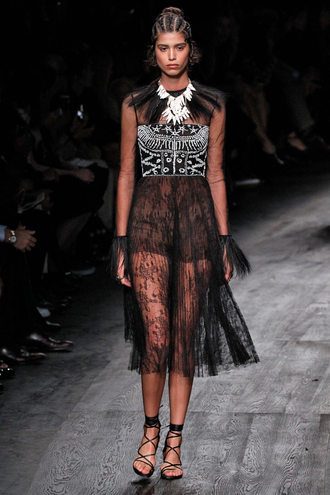 Valentino-Verao_RTW16_Paris-79