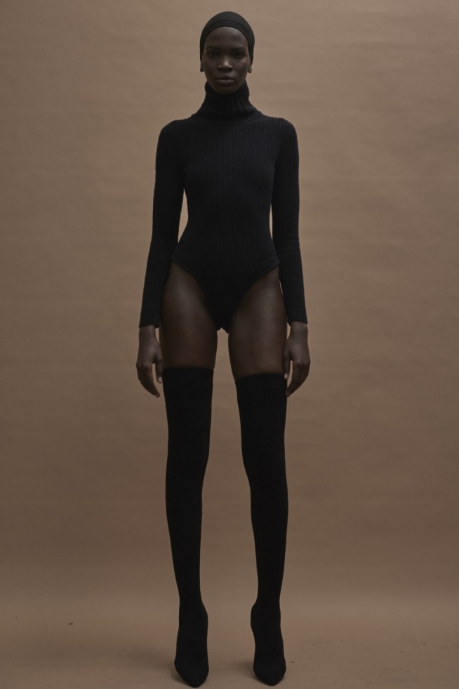 yeezy_043_aw16-bbd4cd17cc07720e2e46d43c8976fafb