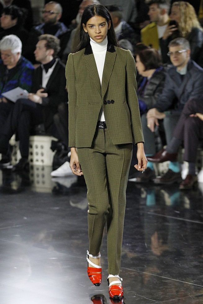cou_fw16_127