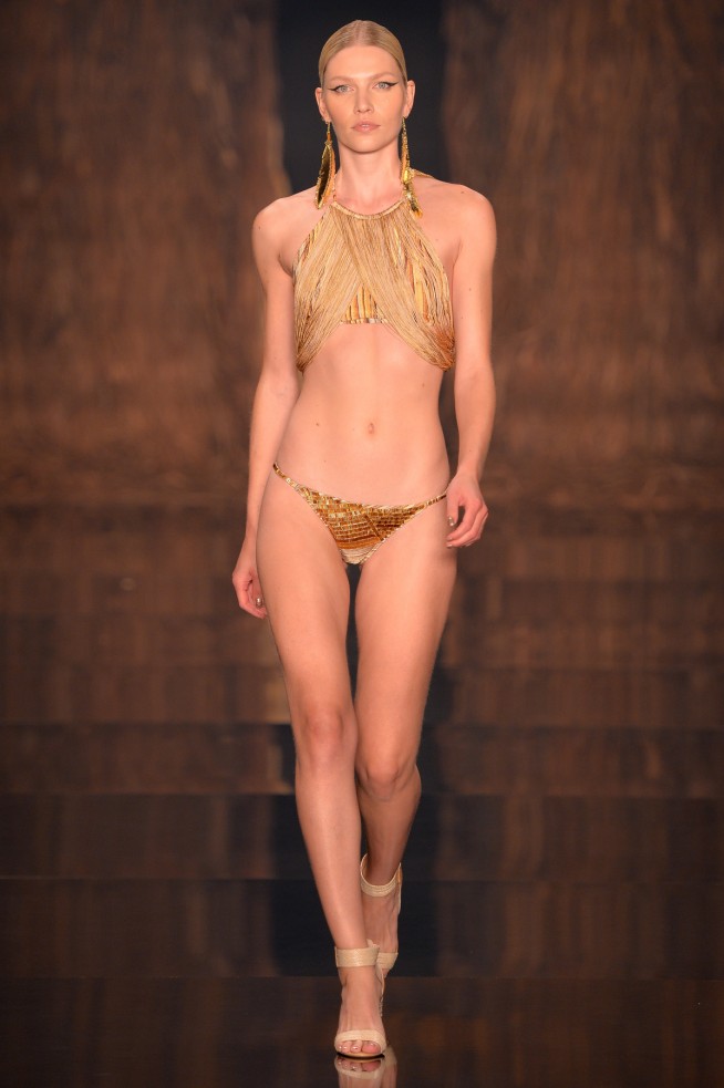 AguaDeCoco-Lookbook_SPFW_verao17_lookbook_01