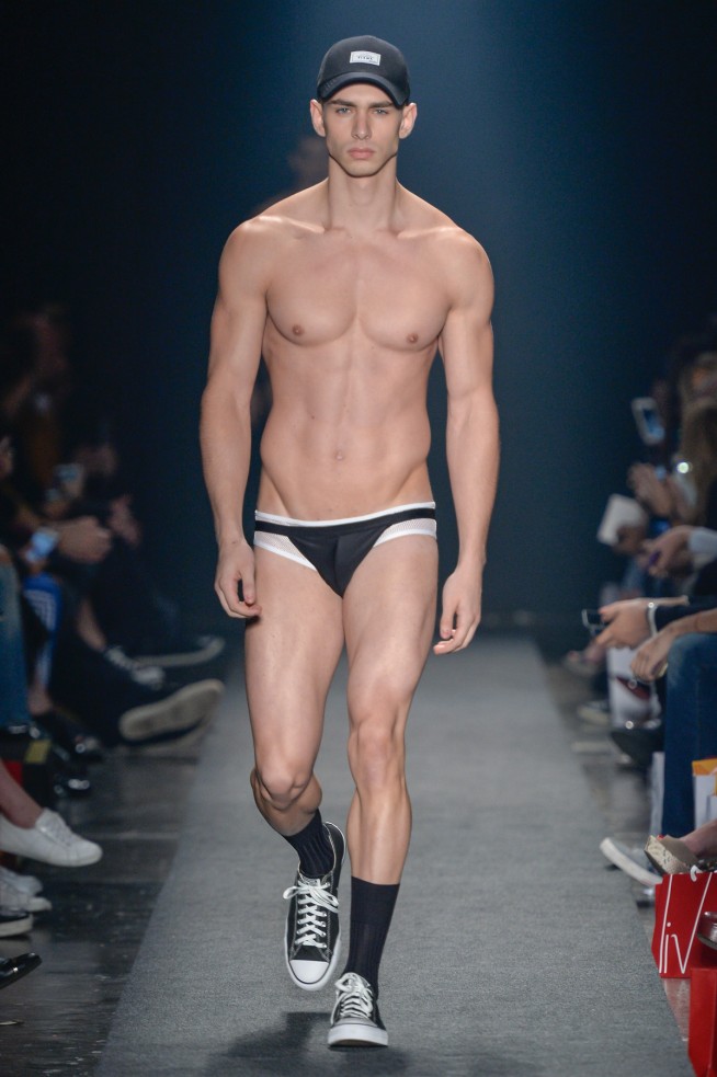 AmirSlama-Lookbook_SPFW_verao17_lookbookA_34