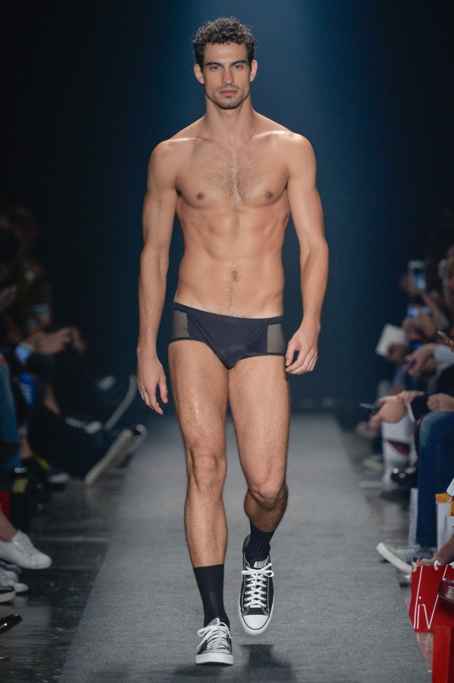 AmirSlama-Lookbook_SPFW_verao17_lookbookA_35