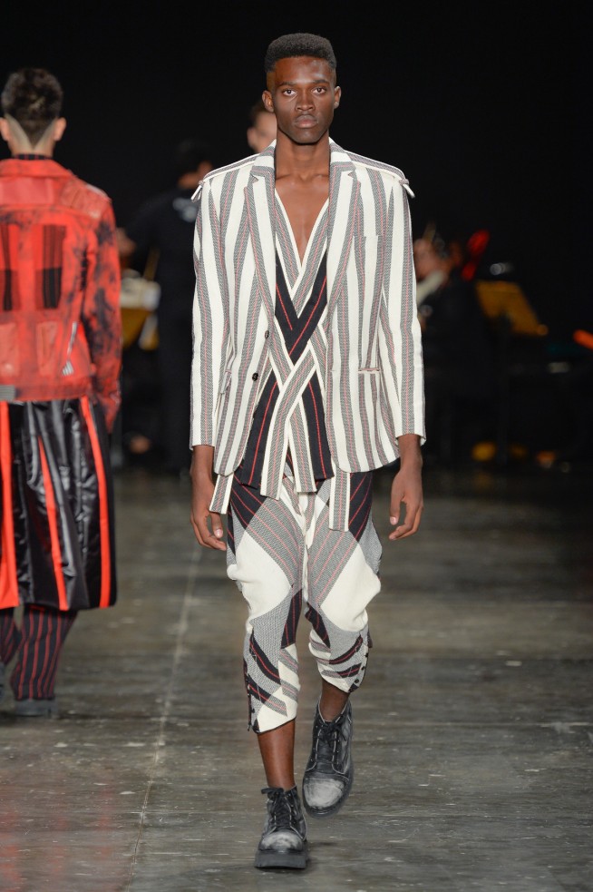 JoaoPimenta-Lookbook_SPFW_verao17_lookbook_34