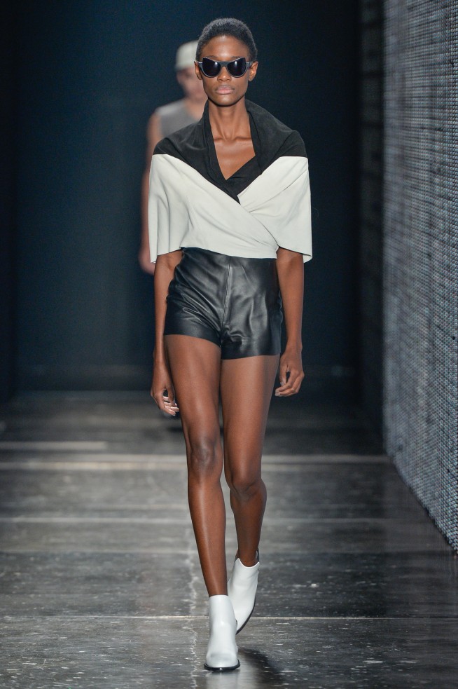 Ratier-Lookbook_SPFW_verao17_backstage_18