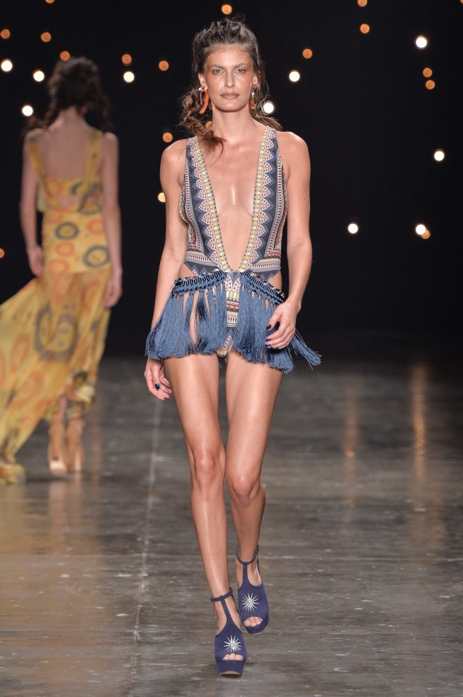 Triya-Lookbook_SPFW_verao17_lookbook_16