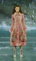 05_FENDI_HAUTE-FOURRURE_AW_1617-413x700