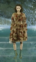 07_FENDI_HAUTE-FOURRURE_AW_1617-413x700