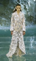 09_FENDI_HAUTE-FOURRURE_AW_1617-413x700