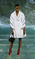 21_FENDI_HAUTE-FOURRURE_AW_1617-413x700