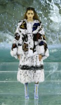 26_FENDI_HAUTE-FOURRURE_AW_1617-413x700