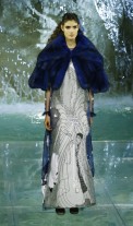 33_FENDI_HAUTE-FOURRURE_AW_1617-1-413x700