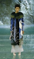 36_FENDI_HAUTE-FOURRURE_AW_1617-413x700