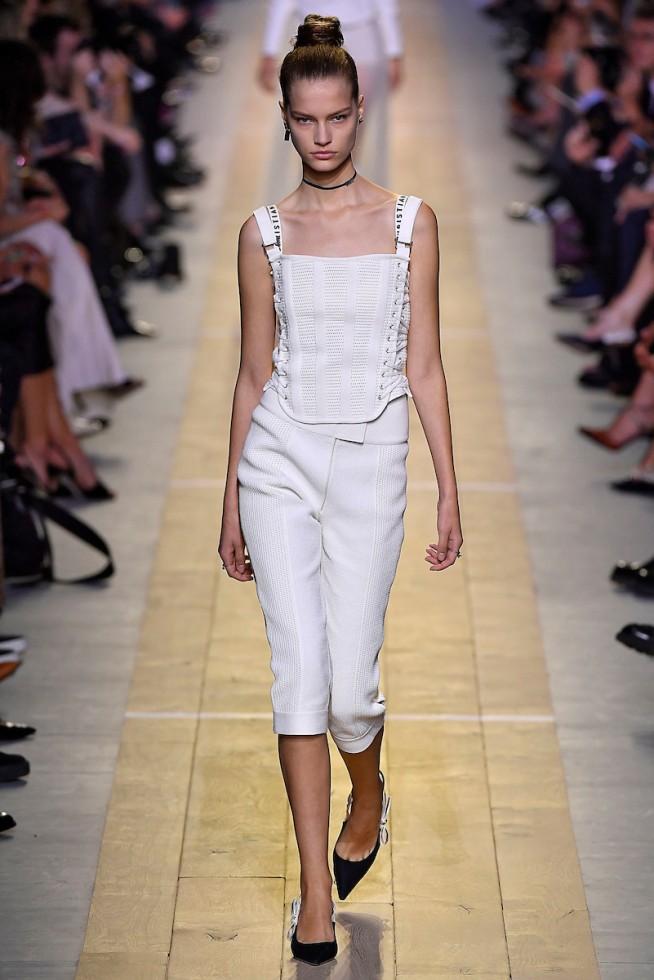 DIOR