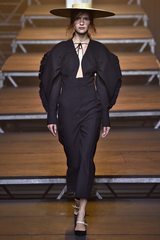 Koche Paris RTW Spring Summer 2017 September - October 2016