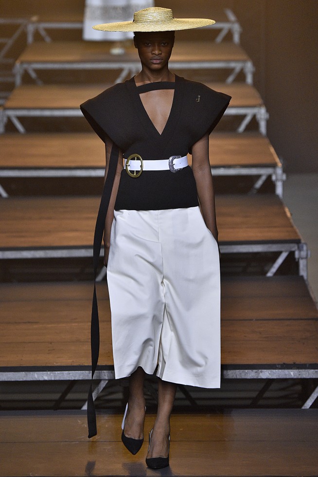 Koche Paris RTW Spring Summer 2017 September - October 2016