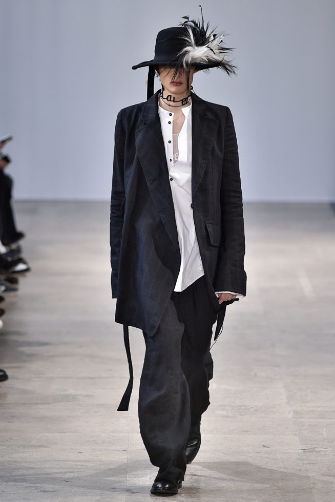 Ann Demeulemeester Paris Menswear Fall Winter 2017 January 2017