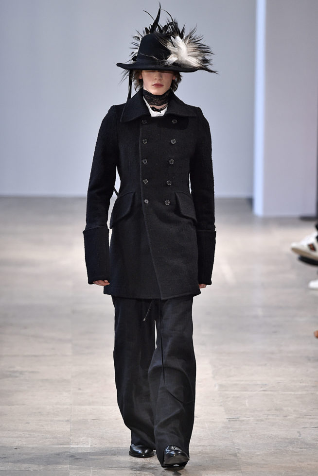 Ann Demeulemeester Paris Menswear Fall Winter 2017 January 2017