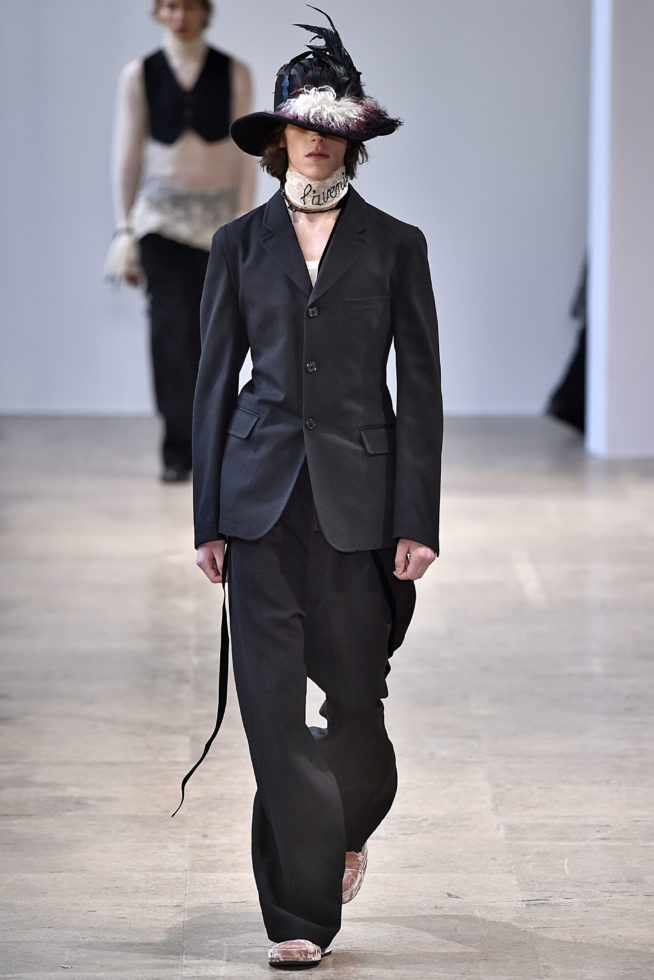 Ann Demeulemeester Paris Menswear Fall Winter 2017 January 2017