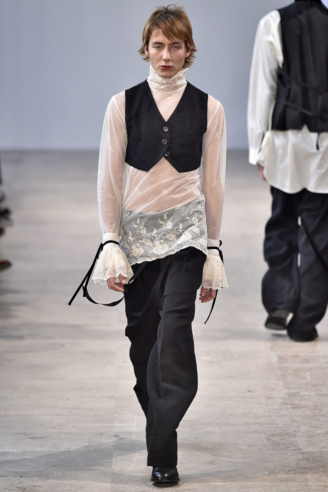 Ann Demeulemeester Paris Menswear Fall Winter 2017 January 2017
