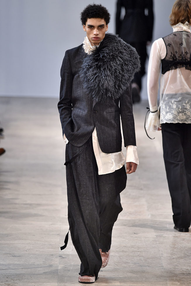 Ann Demeulemeester Paris Menswear Fall Winter 2017 January 2017