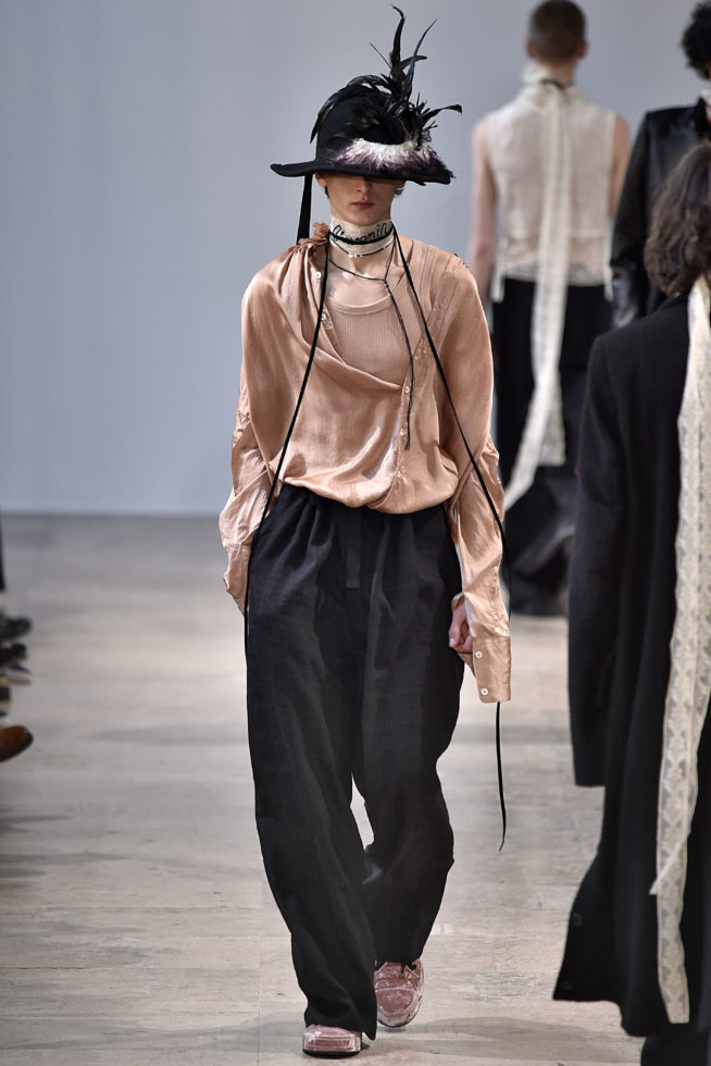Ann Demeulemeester Paris Menswear Fall Winter 2017 January 2017