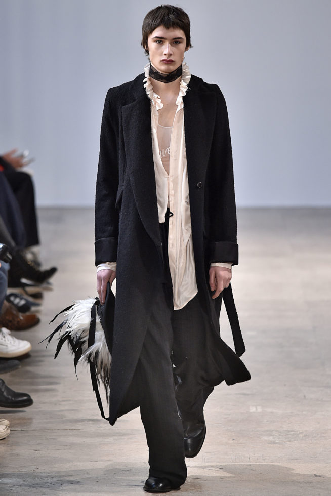 Ann Demeulemeester Paris Menswear Fall Winter 2017 January 2017