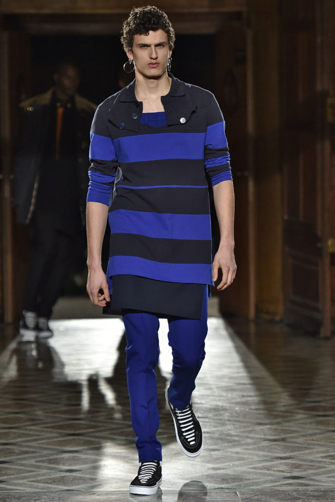 Givenchy Paris Menswear Fall Winter 2017 - January 2017