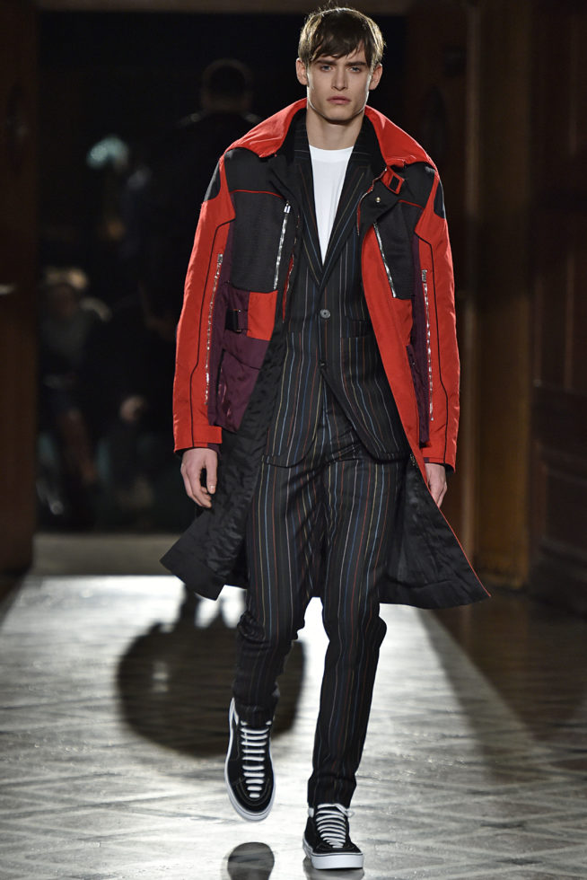 Givenchy Paris Menswear Fall Winter 2017 - January 2017