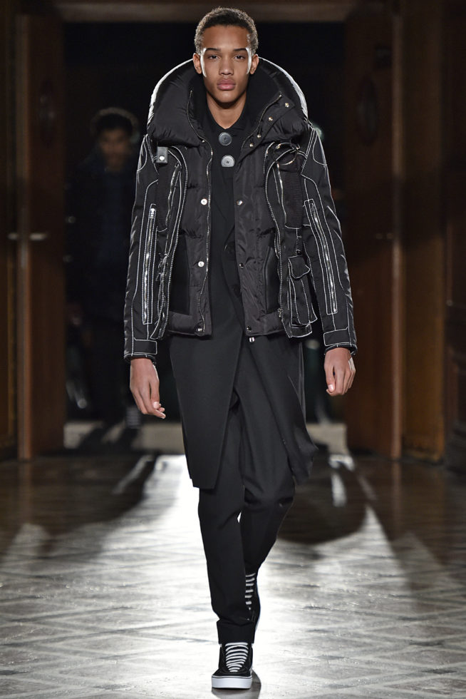 Givenchy Paris Menswear Fall Winter 2017 - January 2017