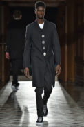 Givenchy Paris Menswear Fall Winter 2017 - January 2017