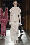 Givenchy Paris Menswear Fall Winter 2017 - January 2017