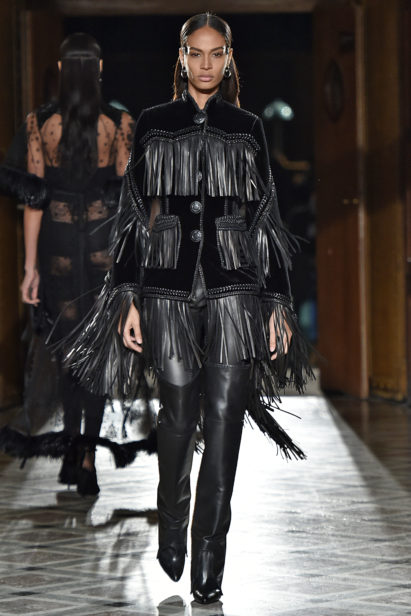 Givenchy Paris Menswear Fall Winter 2017 - January 2017