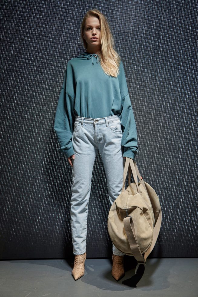 04-yeezy-season-5-fall-winter-2017-lookbook