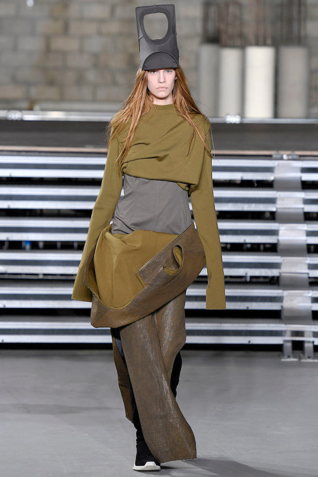 row_fw17_032
