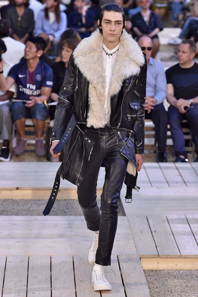 Alexander McQueen Paris Menswear Spring Summer 2018 Paris June 2017