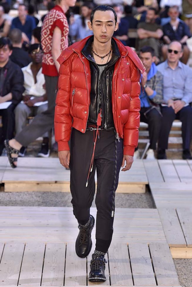 Alexander McQueen Paris Menswear Spring Summer 2018 Paris June 2017