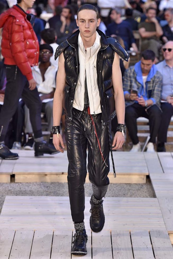 Alexander McQueen Paris Menswear Spring Summer 2018 Paris June 2017
