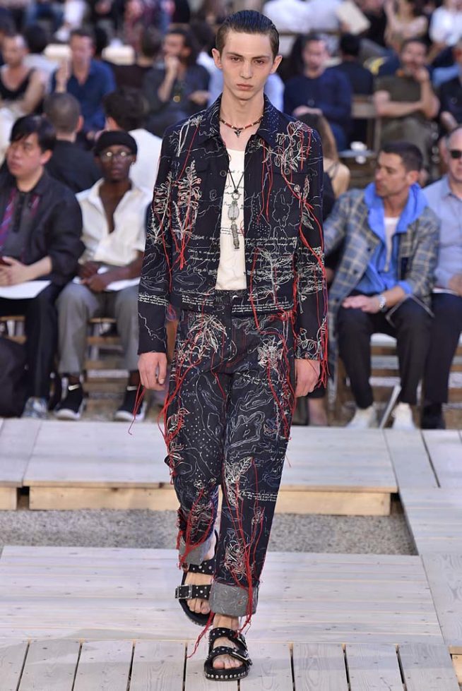 Alexander McQueen Paris Menswear Spring Summer 2018 Paris June 2017