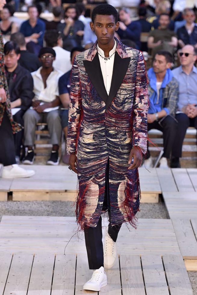 Alexander McQueen Paris Menswear Spring Summer 2018 Paris June 2017