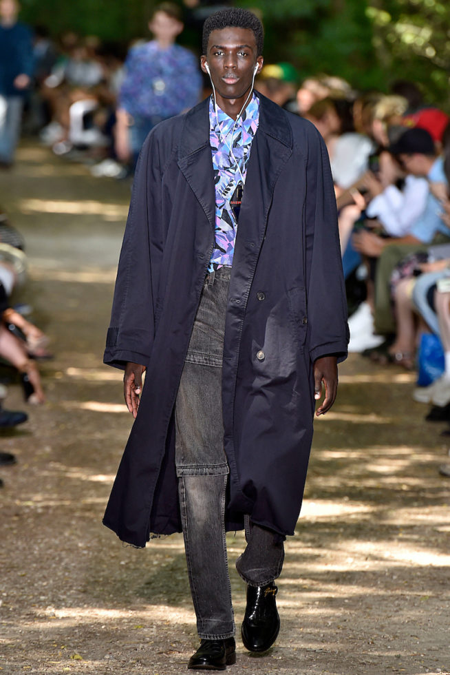 Balenciaga Paris  Menswear Spring Summer 2018 Paris June 2017
