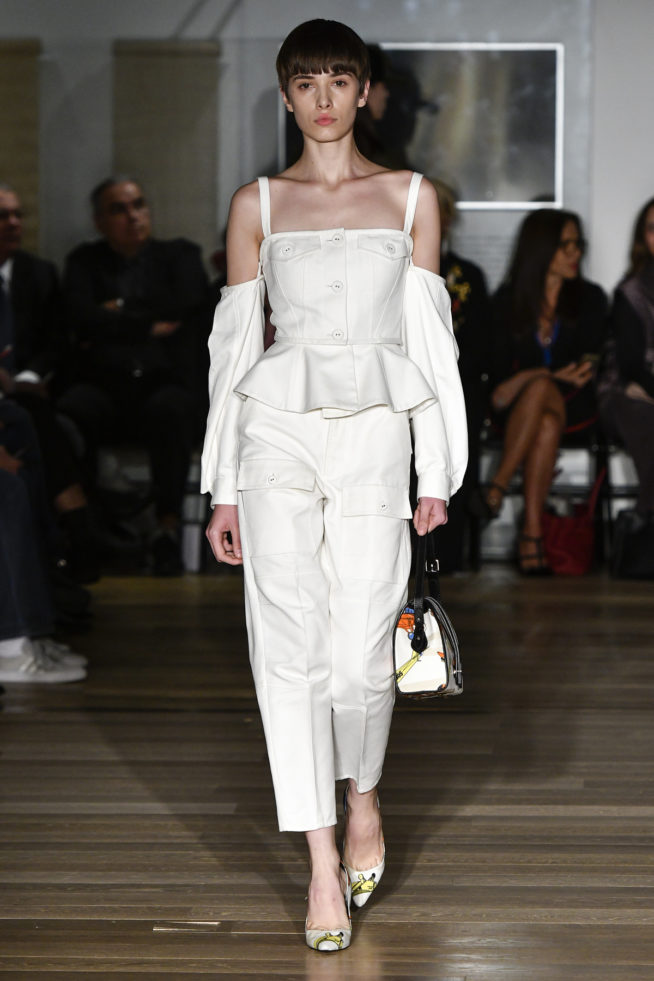 Reinaldo Lourenco
Verao 2018
5/6/17

foto: Ze Takahashi/Fotosite