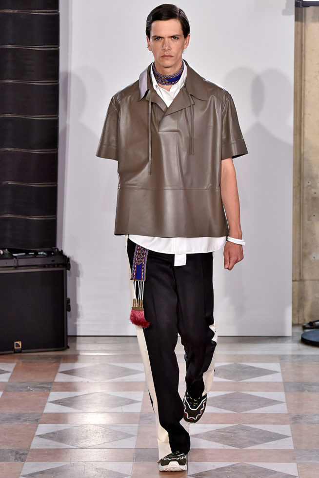 Valentino Paris Menswear Spring Summer 2018 Paris June 2017