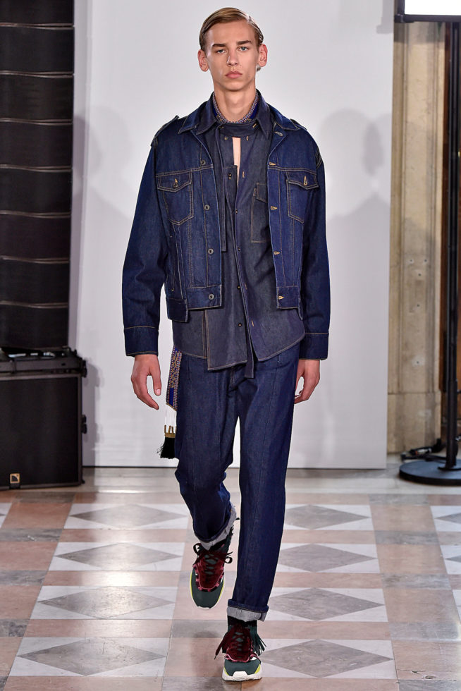 Valentino Paris Menswear Spring Summer 2018 Paris June 2017