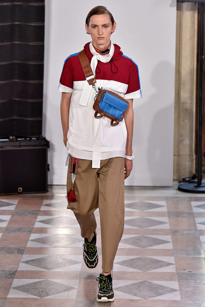 Valentino Paris Menswear Spring Summer 2018 Paris June 2017