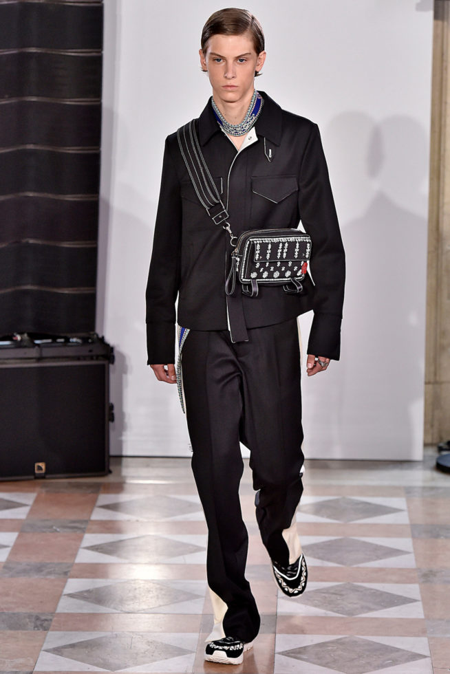 Valentino Paris Menswear Spring Summer 2018 Paris June 2017