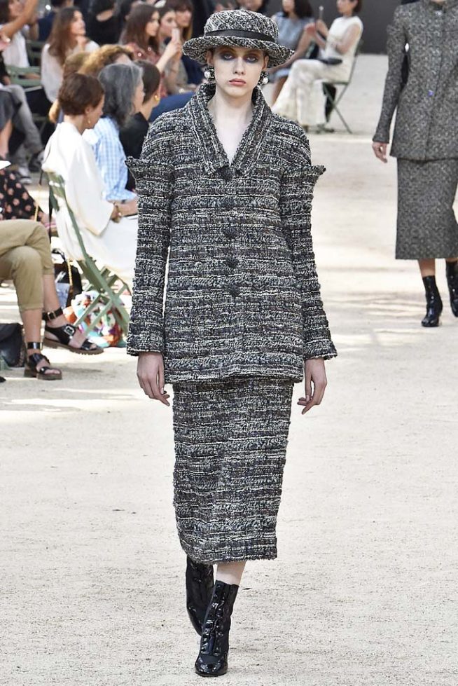 Chanel Paris Haute Couture Fall Winter 2017-2018 Paris July 2017