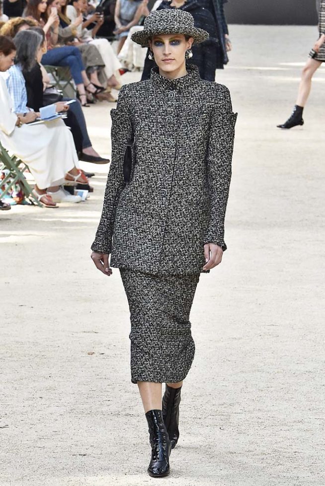 Chanel Paris Haute Couture Fall Winter 2017-2018 Paris July 2017