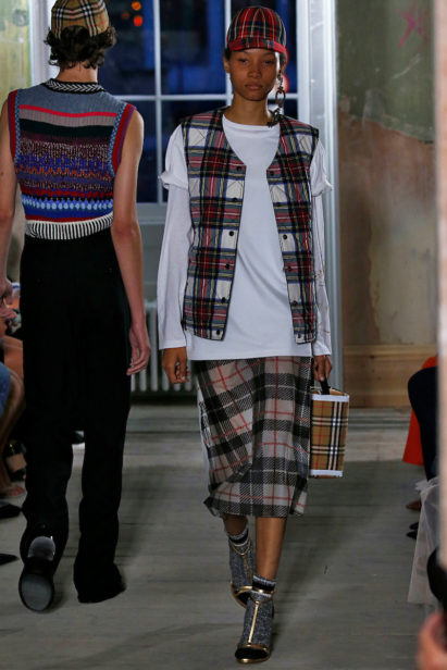 Burberry

Londres - Verao 2018

foto: FOTOSITE