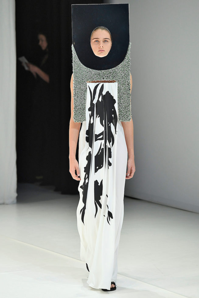 Chalayan

Londres - Verao 2018

foto: FOTOSITE